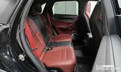 Porsche Cayenne 2025 4.0 гидро в Москве № 1292387, миниатюра 12