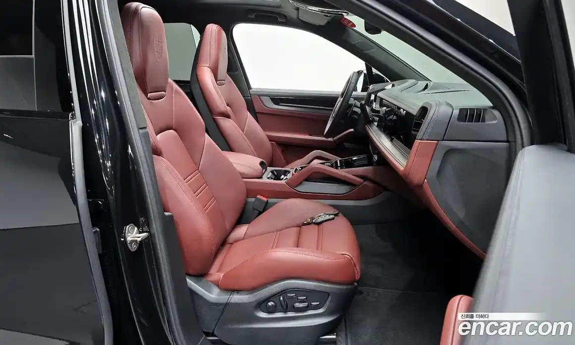 Porsche Cayenne 2025 4.0 гидро в Москве № 1292387, фото 10