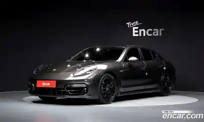 Porsche Panamera, 2012