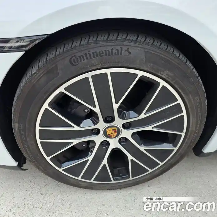 Porsche Taycan 2023 0.1 гидро в Москве № 1292854, фото 20