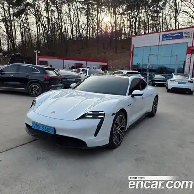 Porsche Taycan 2023 0.1 гидро в Москве № 1292854, миниатюра 2