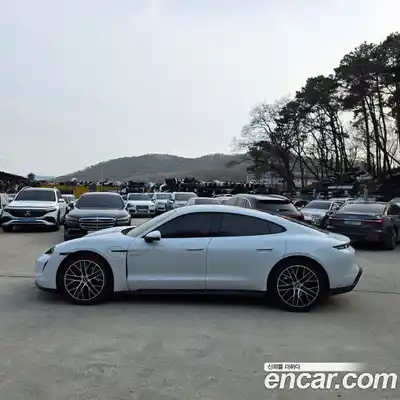 Porsche Taycan 2023 0.1 гидро в Москве № 1292854, миниатюра 3