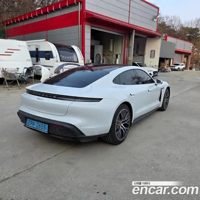Porsche Taycan 2023 0.1 гидро в Москве № 1292854, фото 6