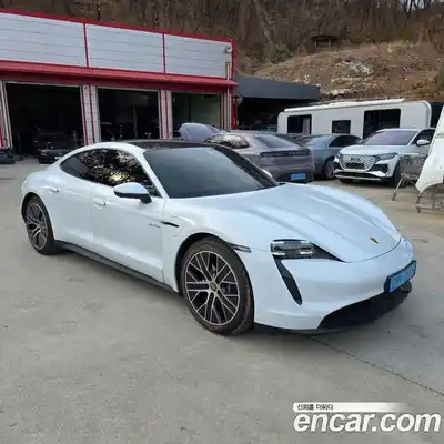 Porsche Taycan 2023 0.1 гидро в Москве № 1292854, миниатюра 8