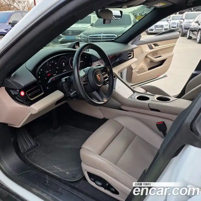 Porsche Taycan 2023 0.1 гидро в Москве № 1292854, фото 9