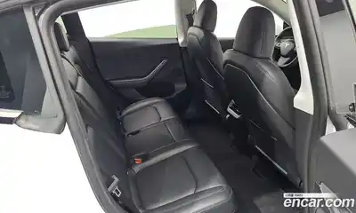 Tesla Model Y 2023 0.2 гидро в Москве № 1293610, миниатюра 12