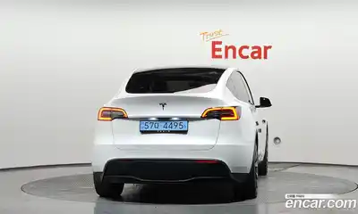 Tesla Model Y 2023 0.2 гидро в Москве № 1293610, миниатюра 4