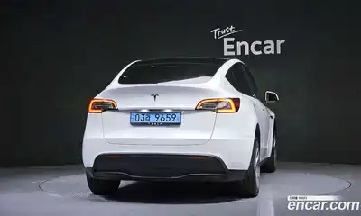 Tesla Model Y 2023 0.1 гидро в Москве № 1293655, миниатюра 4