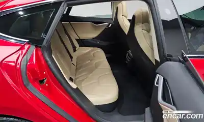 Tesla Model S 2017 0.3 гидро в Москве № 1293854, миниатюра 12