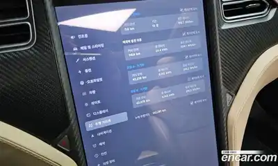 Tesla Model S 2017 0.3 гидро в Москве № 1293854, миниатюра 8