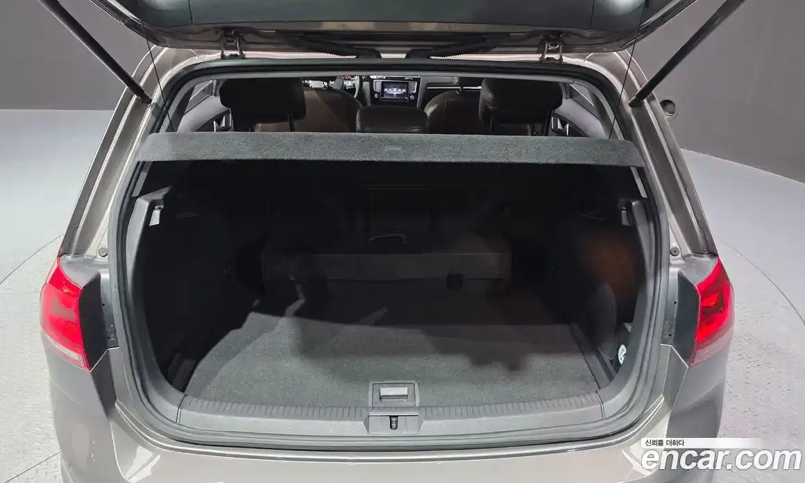 Volkswagen Golf 2013 1.6 гидро в Москве № 1294049, фото 20