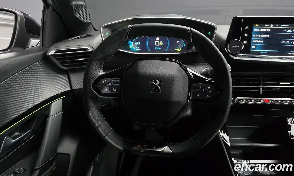 Peugeot 208 2023 0.1 гидро в Москве № 1295110, фото 13