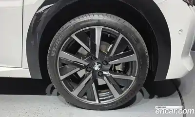 Peugeot 208 2023 0.1 гидро в Москве № 1295110, миниатюра 5