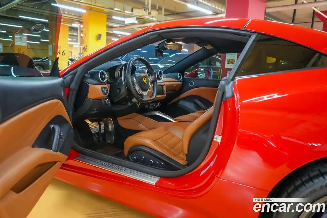 Ferrari California 2015 3.9 гидро в Москве № 1295341, фото 20