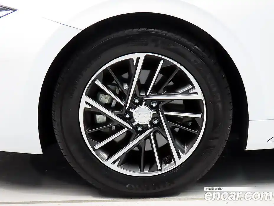 Hyundai Grandeur 2021 2.5 гидро в Москве № 131030, фото 20