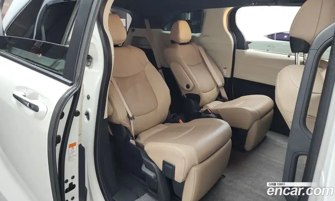 Toyota Sienna 2023 2.5 гидро в Москве № 170155, фото 12