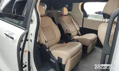 Toyota Sienna 2023 2.5 гидро в Москве № 170155, миниатюра 12