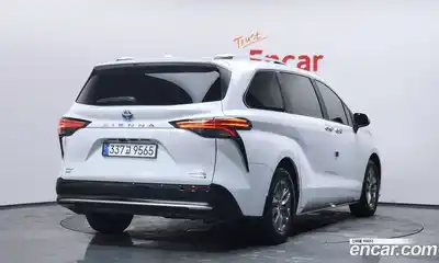 Toyota Sienna 2023 2.5 гидро в Москве № 170155, миниатюра 2