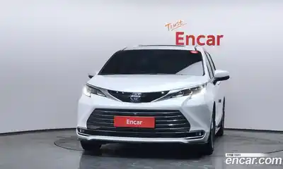 Toyota Sienna 2023 2.5 гидро в Москве № 170155, миниатюра 3