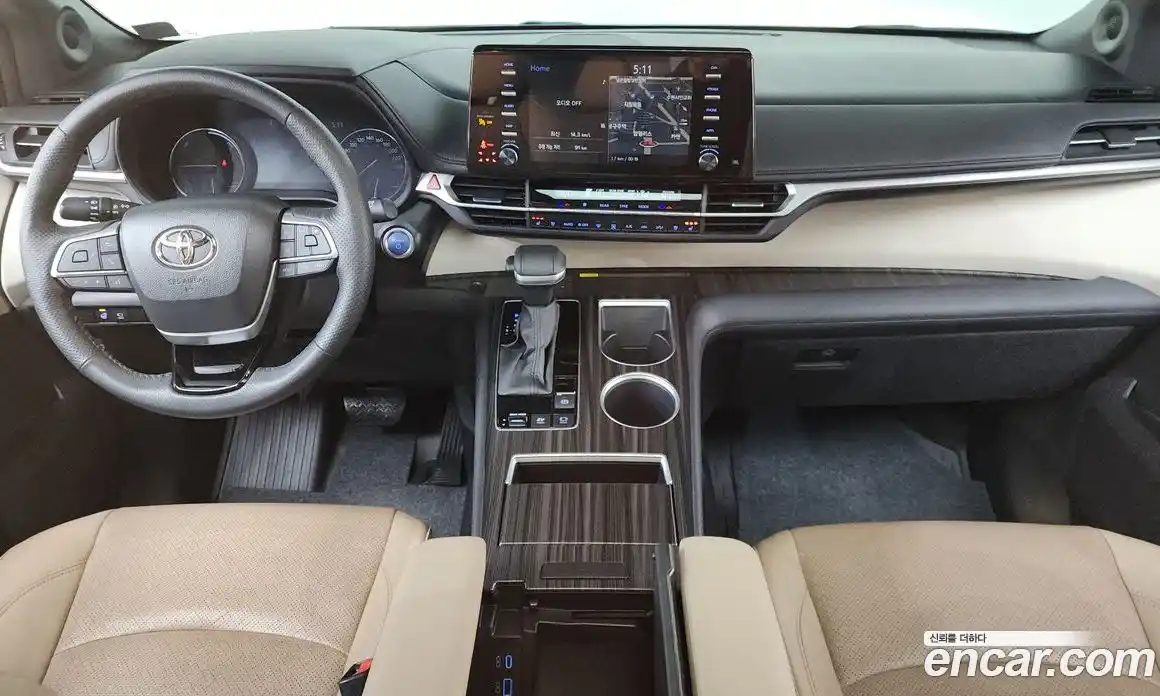 Toyota Sienna 2023 2.5 гидро в Москве № 170155, фото 7
