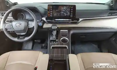 Toyota Sienna 2023 2.5 гидро в Москве № 170155, миниатюра 7