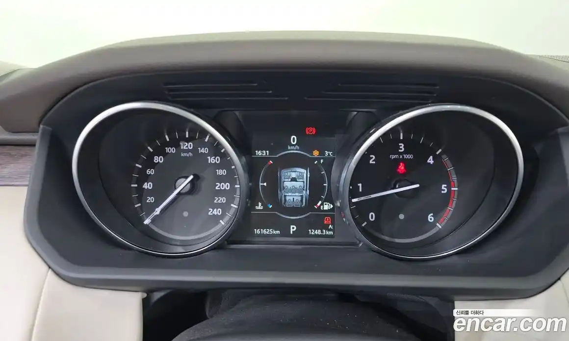 Land Rover Discovery 2017 3.0 гидро в Москве № 198304, фото 8
