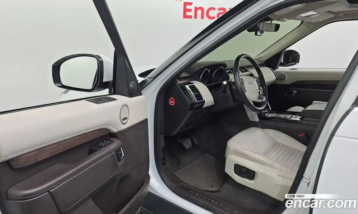 Land Rover Discovery 2017 3.0 гидро в Москве № 198304, фото 10