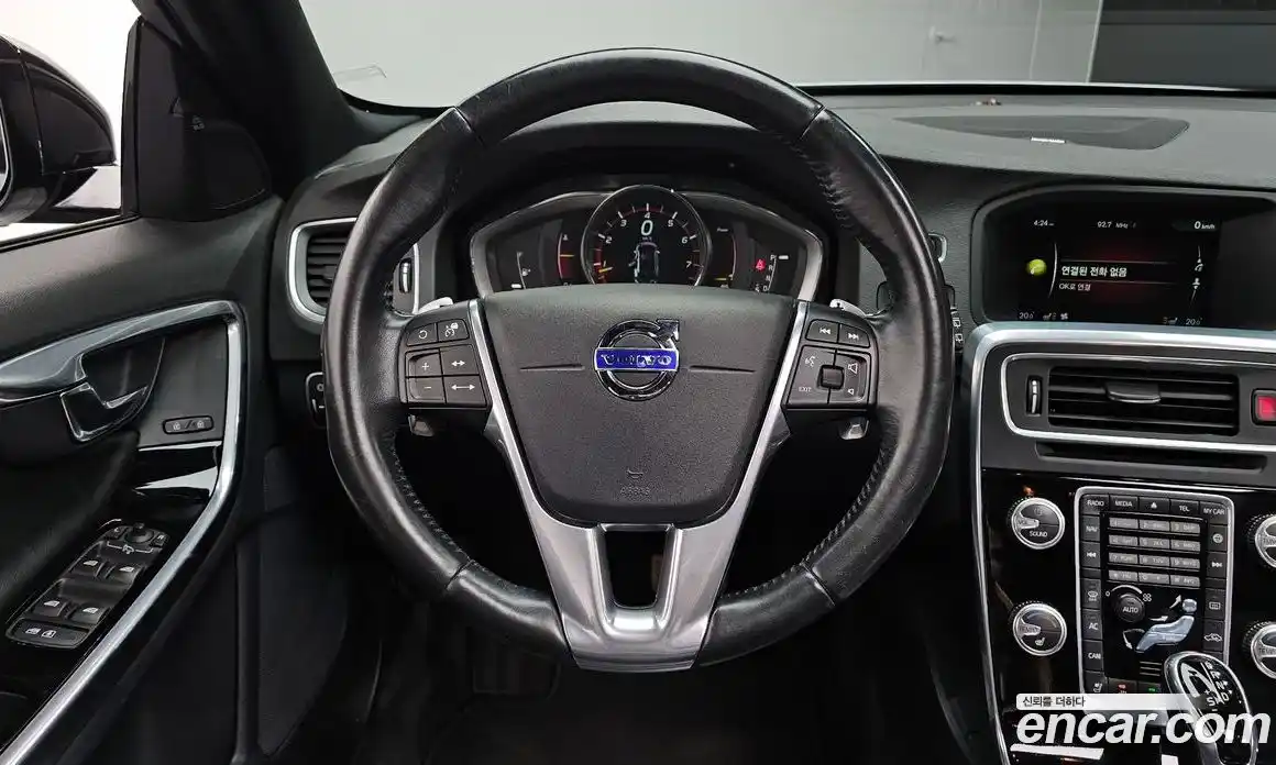 Volvo V60 2015 2.5 гидро в Москве № 230598, фото 13