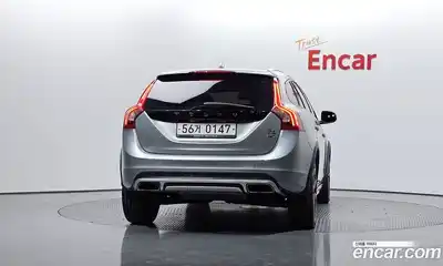Volvo V60 2015 2.5 гидро в Москве № 230598, миниатюра 4