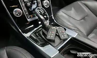 Volvo V60 2015 2.5 гидро в Москве № 230598, миниатюра 9