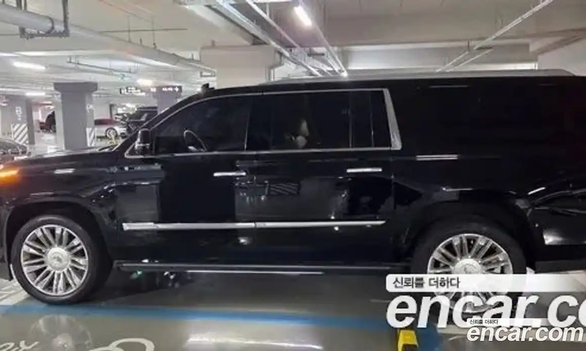 Cadillac Escalade 2017 6.2 гидро в Москве № 256575, фото 6