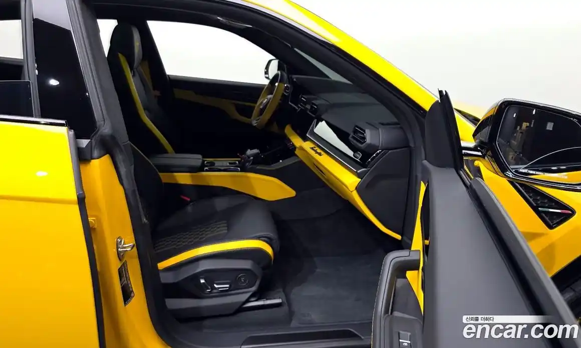 Lamborghini Urus 2025 4.0 гидро в Москве № 320744, фото 11