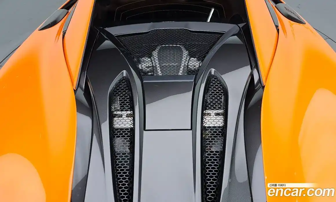 McLaren 570S 2017 3.8 гидро в Москве № 366118, фото 6