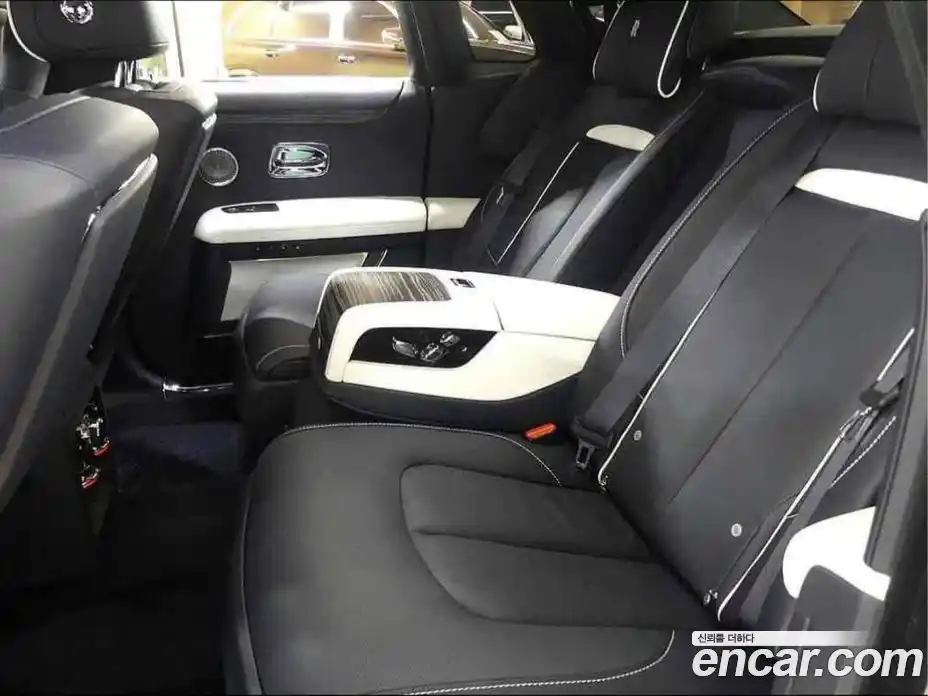 Rolls-Royce Ghost 2023 6.7 гидро в Москве № 407388, фото 15