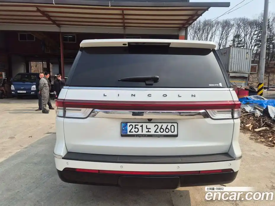 Lincoln Navigator 2023 3.5 гидро в Москве № 723272, фото 4