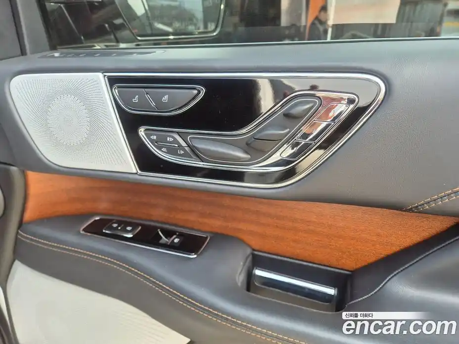 Lincoln Navigator 2023 3.5 гидро в Москве № 723272, фото 10