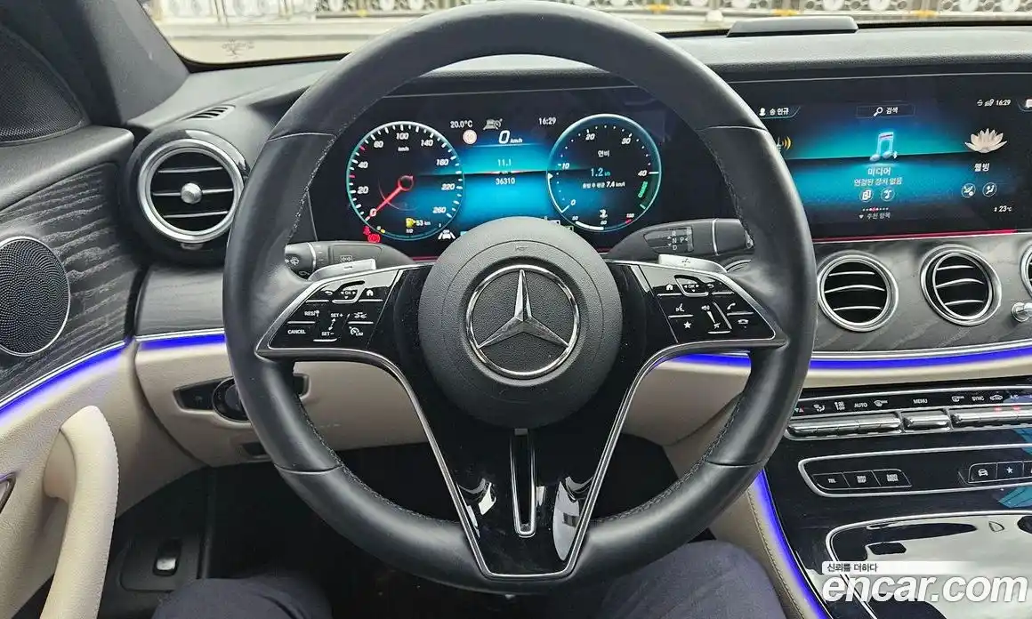 Mercedes-Benz E-Class 2022 2.0 гидро, фото 12