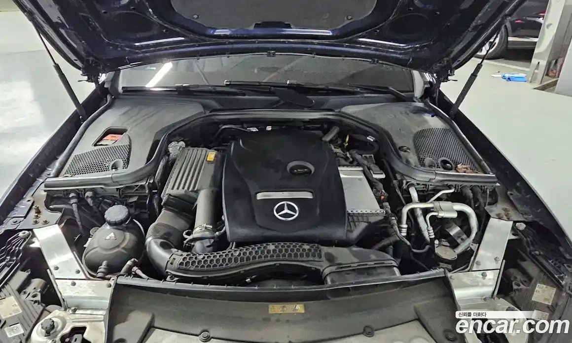 Mercedes-Benz E-Class 2022 2.0 гидро, фото 19