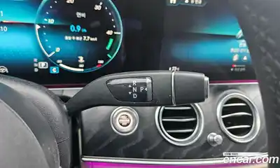 Mercedes-Benz E-Class 2022 2.0 гидро, миниатюра 7