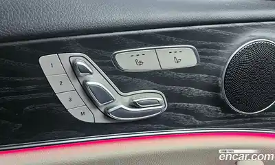 Mercedes-Benz E-Class 2022 2.0 гидро, миниатюра 8