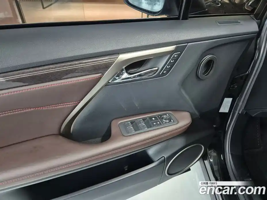Lexus RX 2020 3.5 вариатор в Москве № 1197777, фото 13