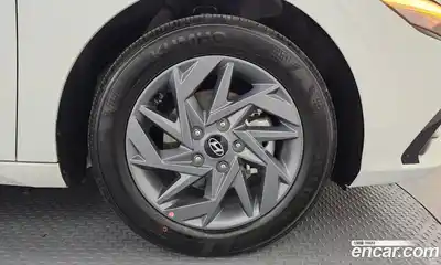 Hyundai Avante 2024 1.6 гидро в Москве № 1244471, миниатюра 5
