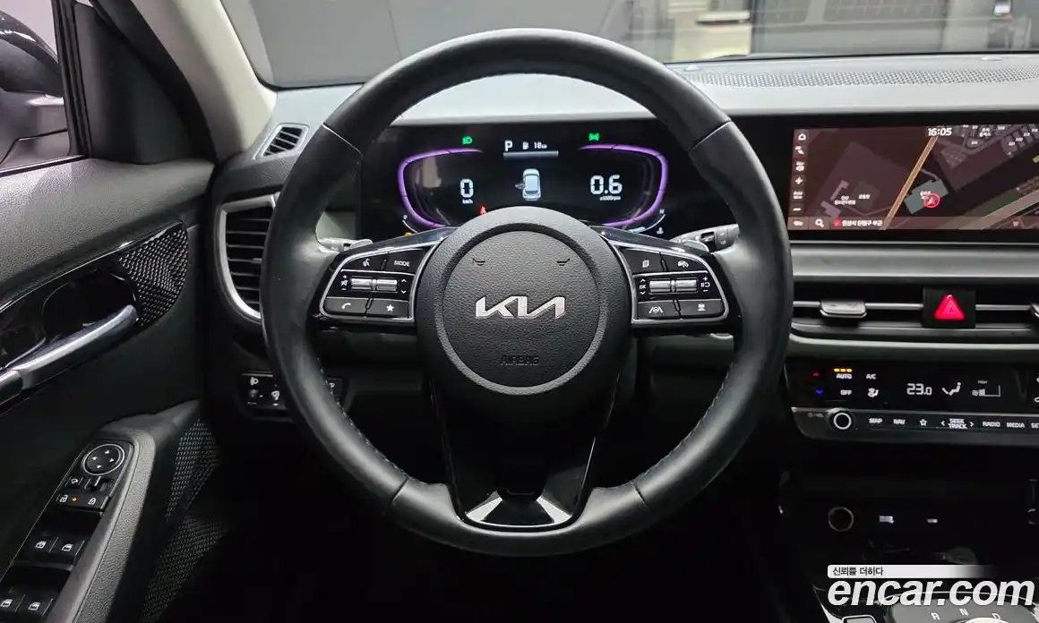 Kia Seltos 2023 1.6 гидро в Москве № 1245048, фото 13
