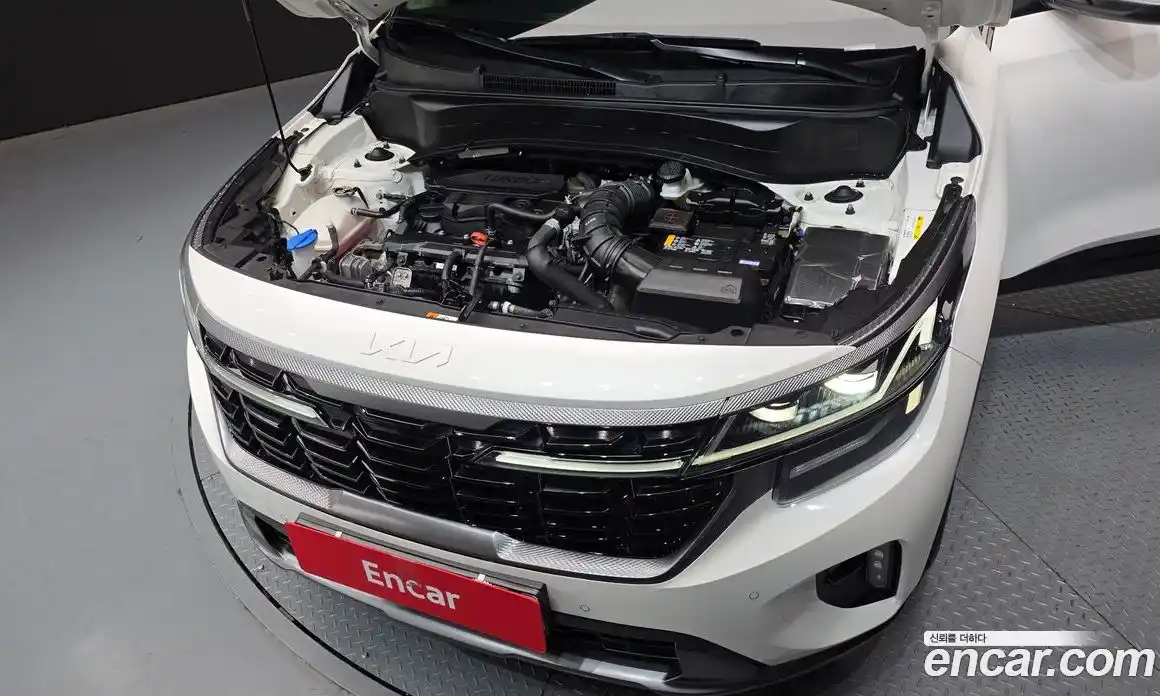 Kia Seltos 2023 1.6 гидро в Москве № 1245048, фото 6