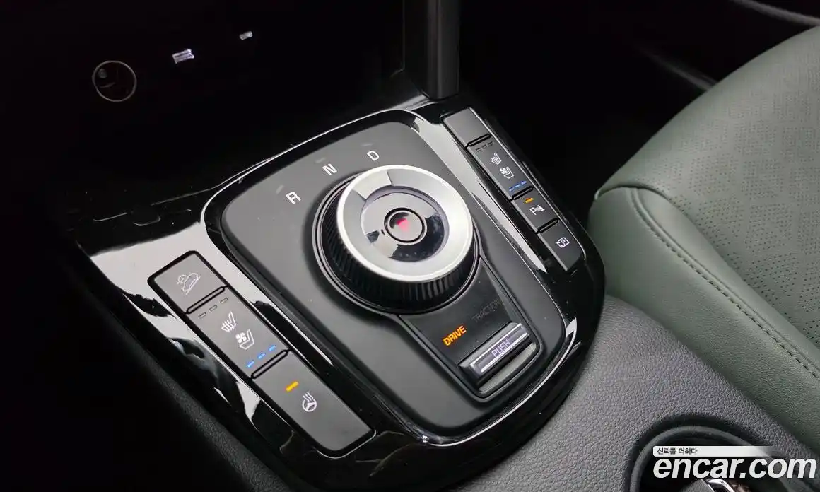 Kia Seltos 2023 1.6 гидро в Москве № 1245048, фото 9