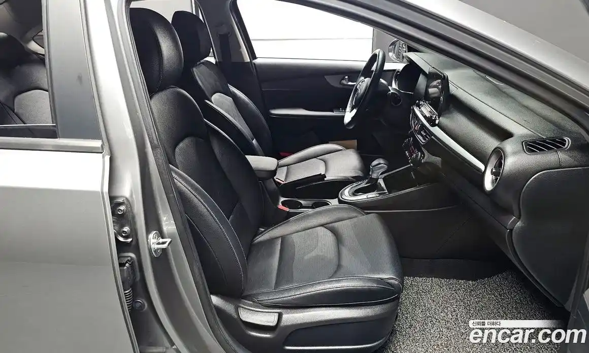 Kia K3 2020 1.6 Автомат в Москве № 1245147, фото 10