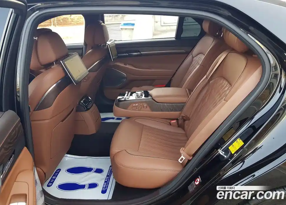 Genesis G90 2019 5.0 гидро в Москве № 1245292, фото 13