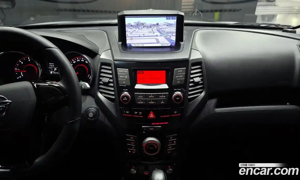 SsangYong TIBOLI 2016 1.6 Автомат в Москве № 1245732, фото 13