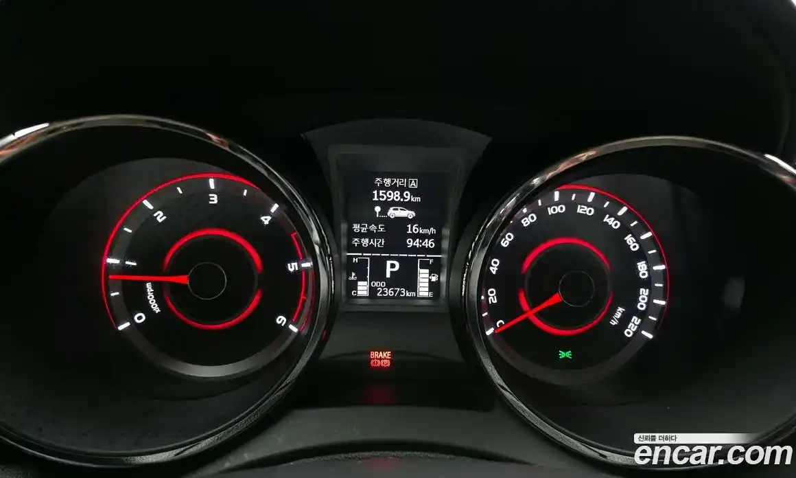 SsangYong TIBOLI 2016 1.6 Автомат в Москве № 1245732, фото 8