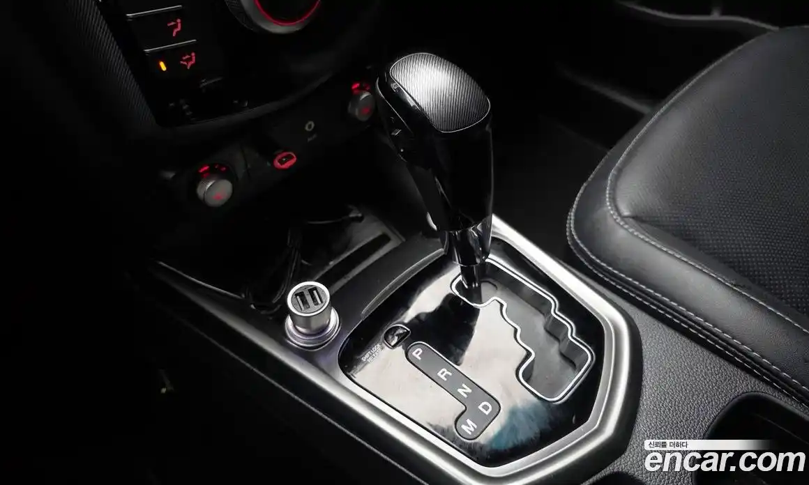 SsangYong TIBOLI 2016 1.6 Автомат в Москве № 1245732, фото 9